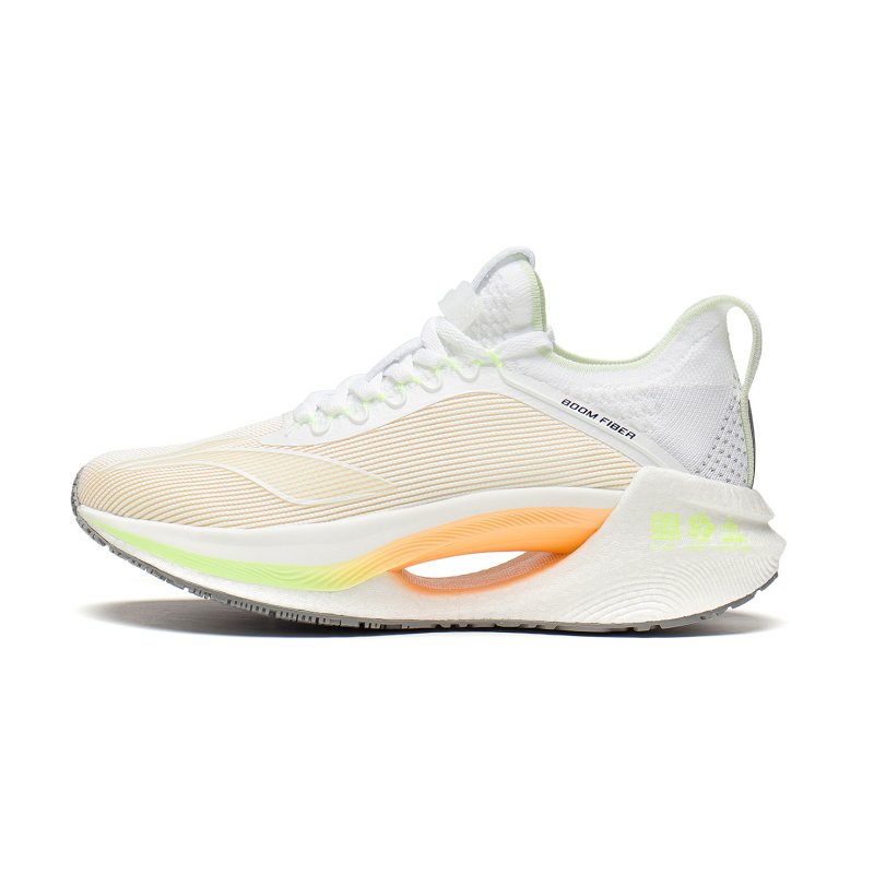 Running Shoe - SHADOW ESSENTIAL Energy White Female