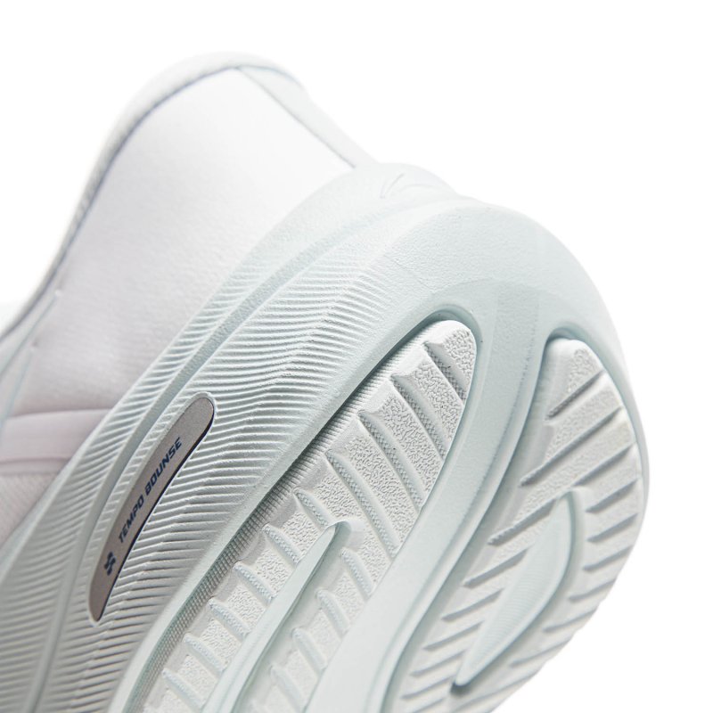 DAM L�parskor- YueYing 5 White